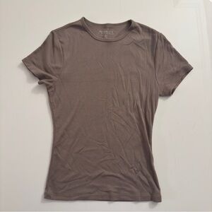 A&F Dark Taupe Ribbed Modal Blend Tuckable Ribbed Short Sleeve Tee